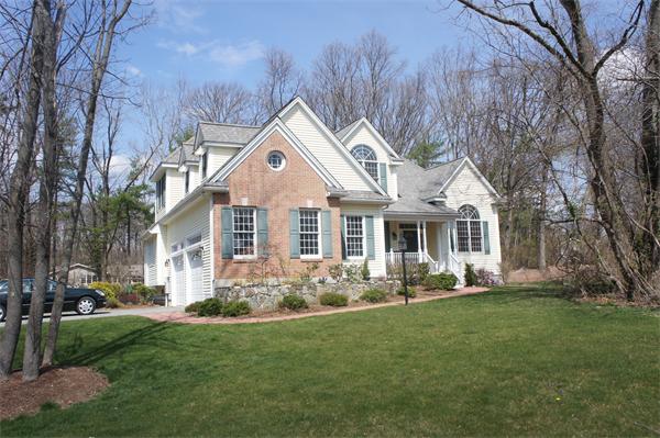 Single Family Home for Sale, ListingId:19003515, location: 43 Pine Hill Rd. Chelmsford 01824