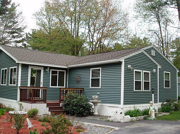 Single Family Home for Sale, ListingId:19084170, location: 8 Shawn Ave Nashua 03062