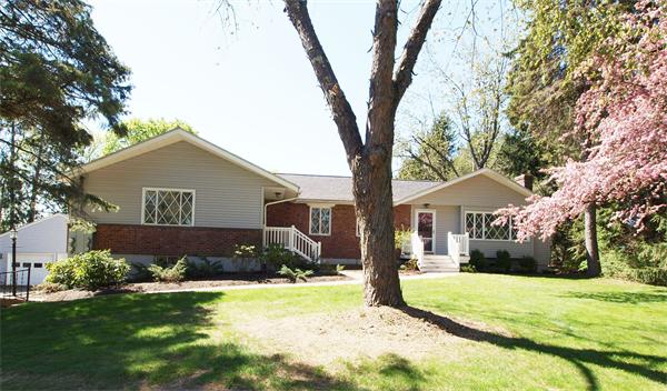 Real Estate for Sale, ListingId:19166611, location: 2 Redstone Hill Rd Lancaster 01523