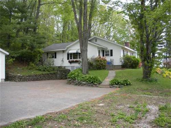Real Estate for Sale, ListingId:19223460, location: 353 Lancaster Ave Lunenburg 01462