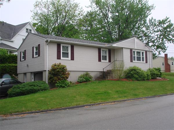 Single Family Home for Sale, ListingId:19258786, location: 99 Pakachoag St Auburn 01501