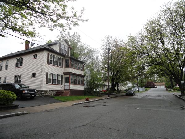 Multi Family for Sale, ListingId:19258725, location: 140-142 Dracut St Lawrence 01843