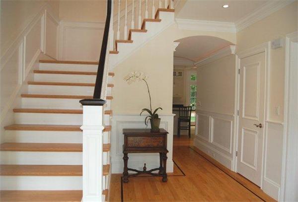 14 Flintlock Rd Lexington, MA 02420