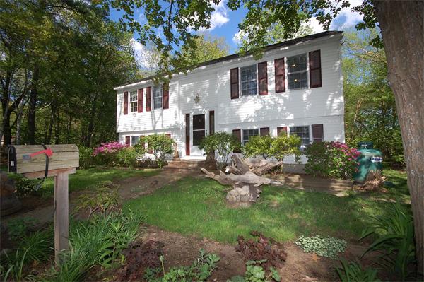 Real Estate for Sale, ListingId: 23613216, Amesbury,&nbsp;MA&nbsp;&nbsp;01913