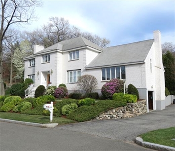 picture of 36 Tamarock Ter Stoneham Ma
