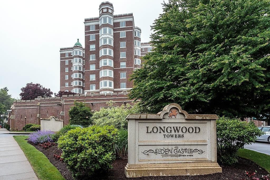 Luxury Boston Longwood Towers Brookline Condos and Apartments