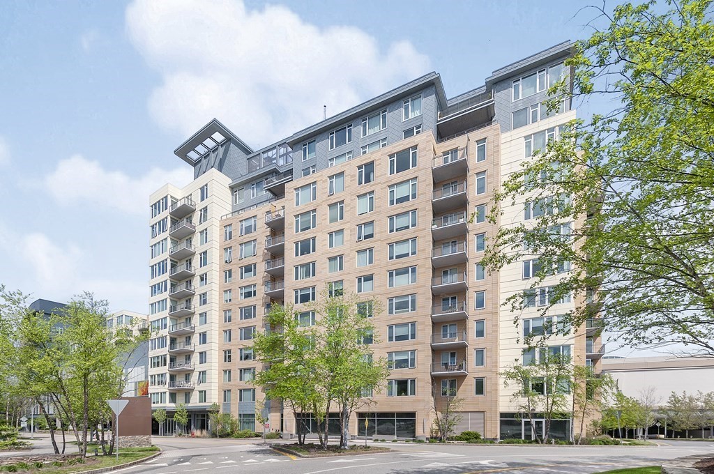 Luxury Boston Nouvelle at Natick Collection Boston Condos