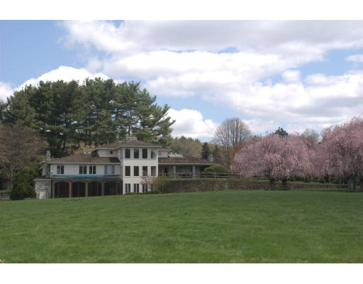 1064 Grove Street, Framingham, MA, 01701, USA