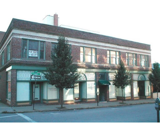 488 Pleasant St