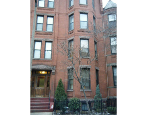 71028358 Photo