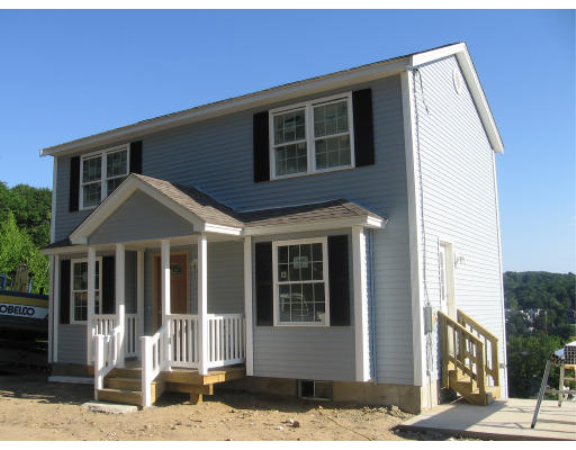 11  Willard St,  Fitchburg, MA
