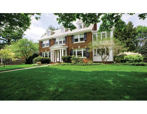 15 Wamesit Road, Newton MA