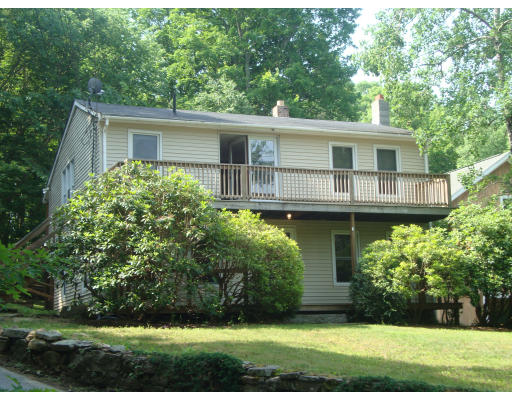 3 Laurel Hill Rd