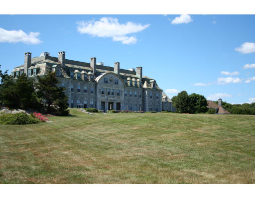 48 North Shore Drive
