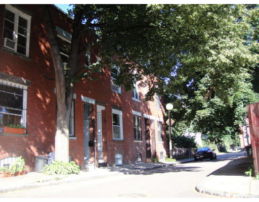 71110290 Photo