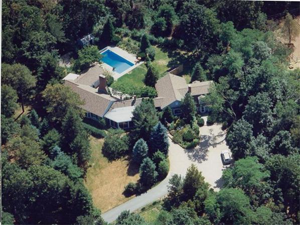 45 Old Jail Ln