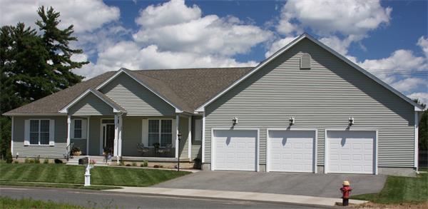 117 Caddyshack Dr
