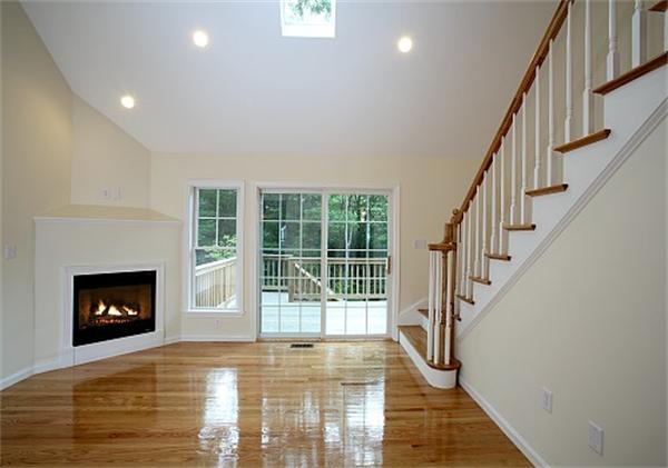 14 Flint Pond Dr