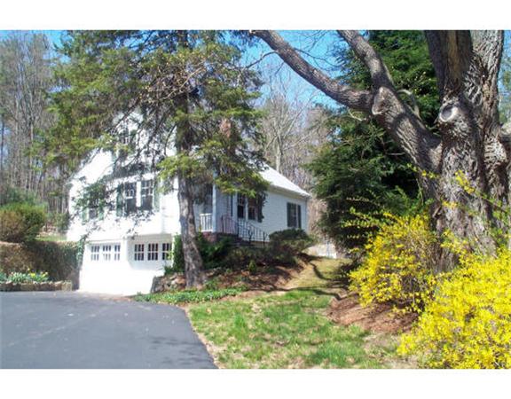 84 Washington St, Sherborn, MA 01770