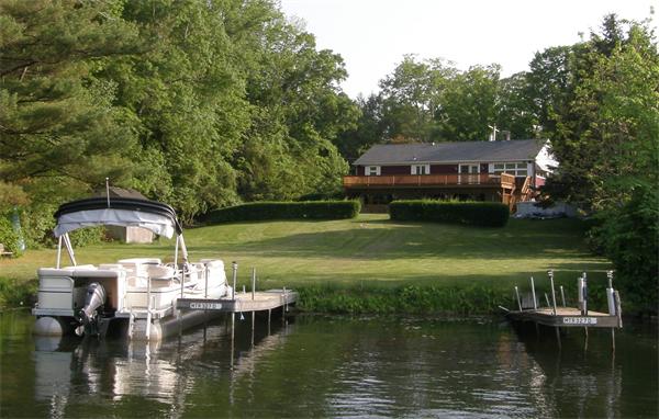 327 Thompson Road