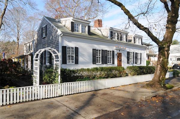 72 Pleasant St