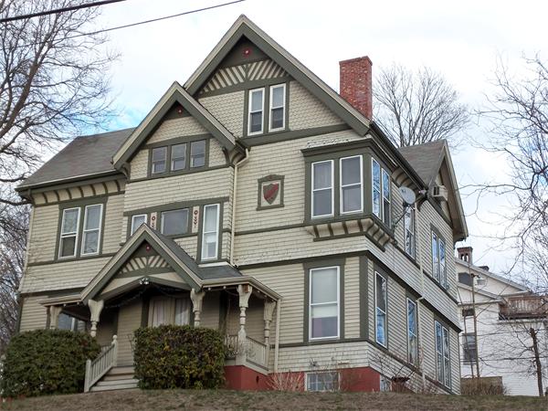 87 School St
