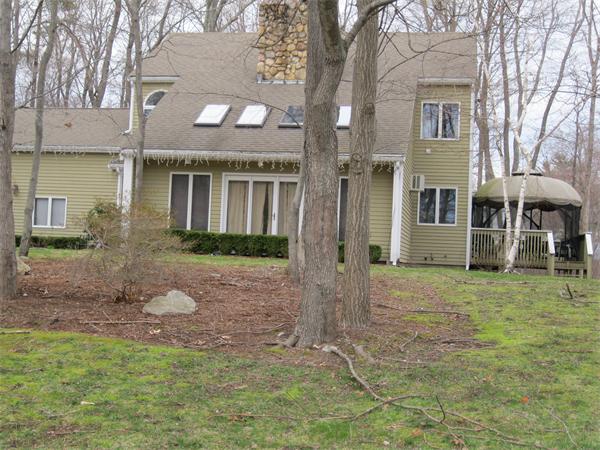 40 Messina Dr