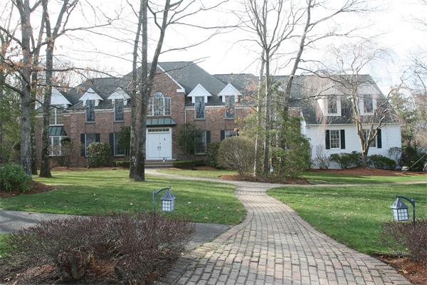 31 EISENHOWER DR