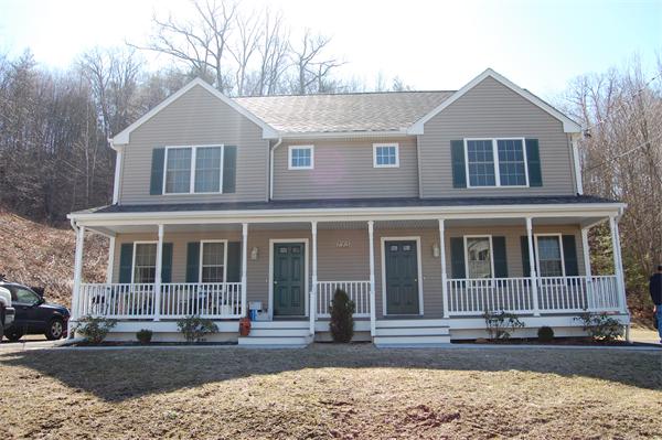 715 Main St