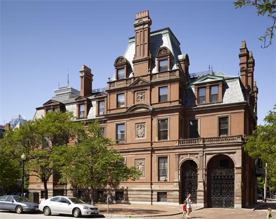 306 Dartmouth Street