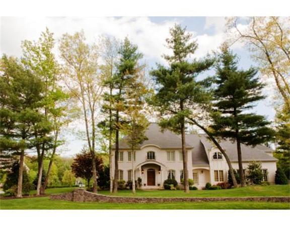 11 Olde Hickory Path