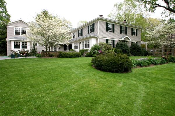 4 Windy Hill Lane