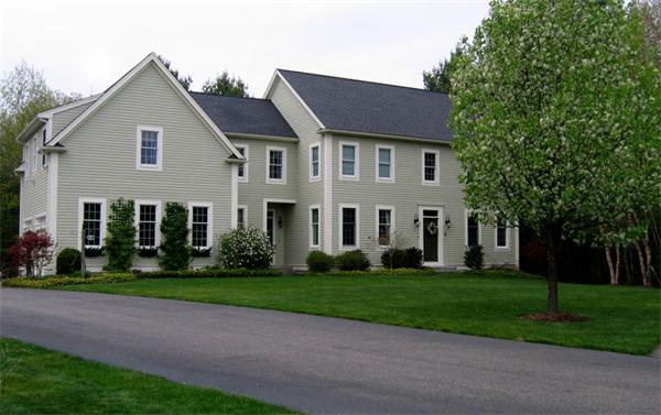 8 Barberry Ln