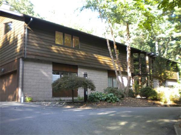 161 Ardsley Rd