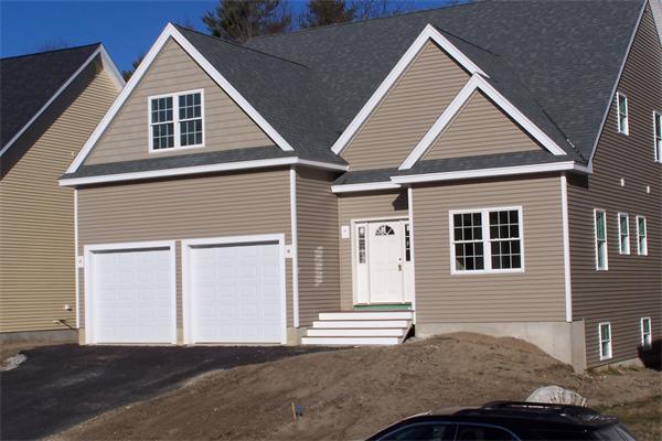 84  Dickens Lane,  Tyngsborough, MA