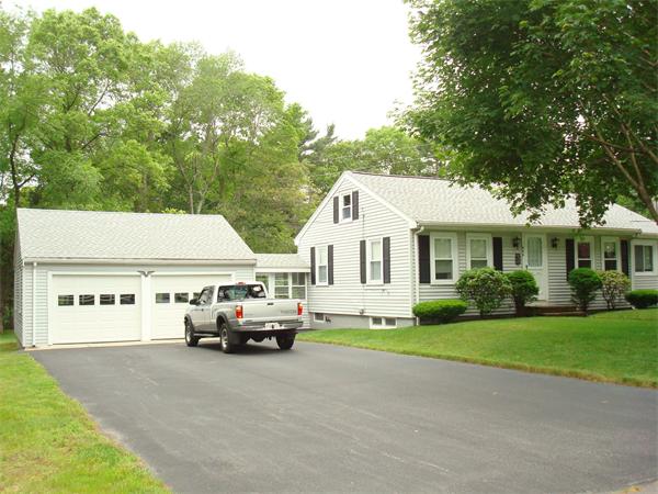 Real Estate for Sale, ListingId:17211668, location: 989 High St Bridgewater 02324