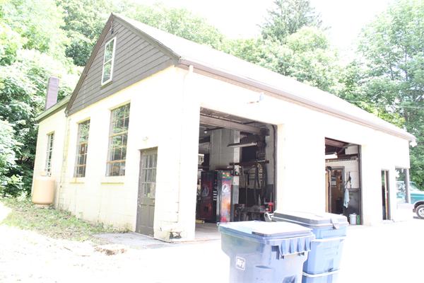 137 Gore Rd