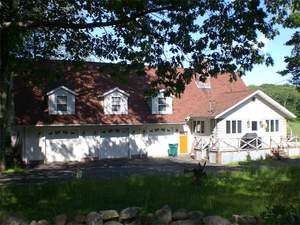 698 Town Farm Rd