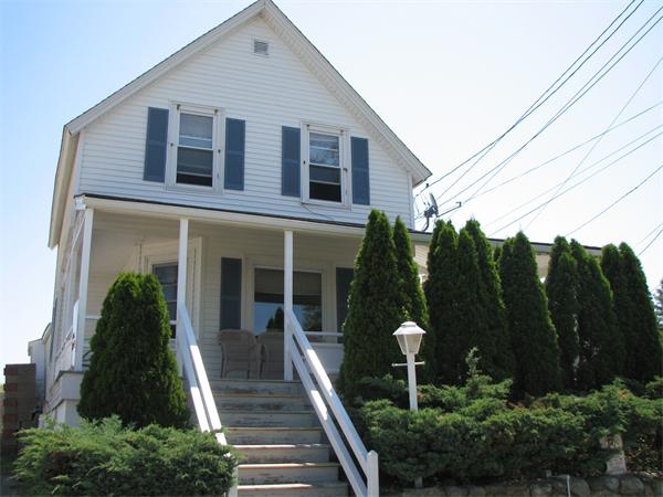 124 North End Blvd