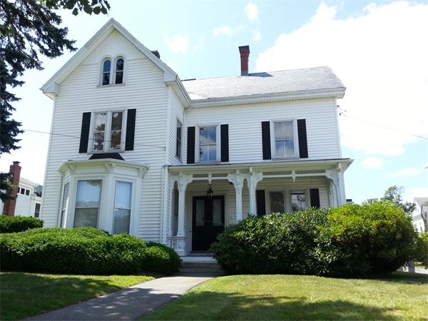 477 Main St