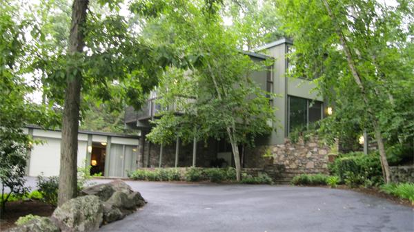 1 Oak Hill Road