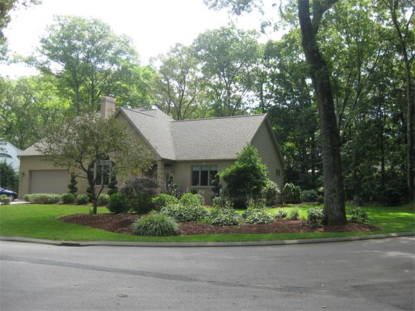 28 Raeburn Drive