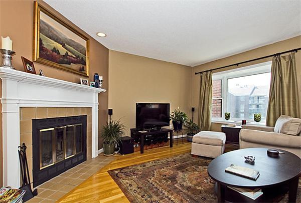 41 Breakwater Dr