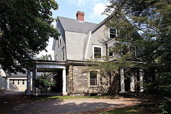 7 Colchester St