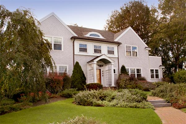272 Water Street