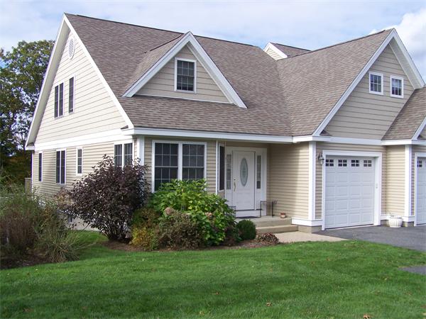 121 Carrington Ln