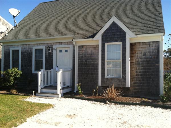 121 Camp St
