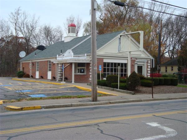 524 Pleasant Street