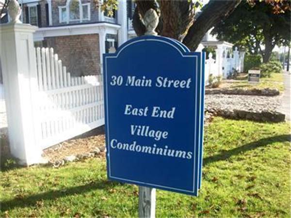 30 Main St