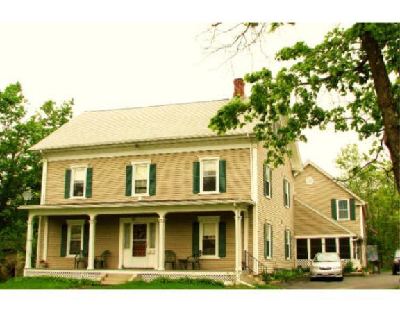 61 Pleasant Street